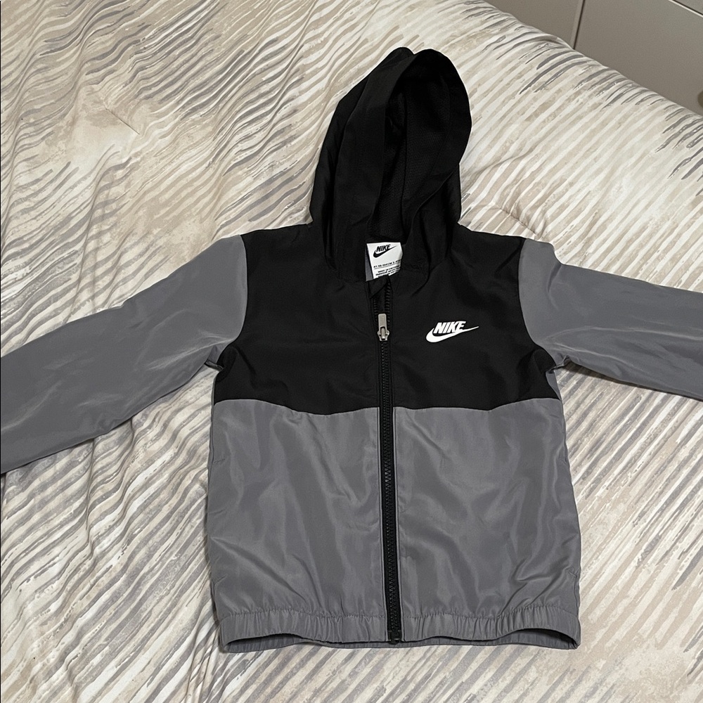 Nike Two-Tone Black and Gray Jacket